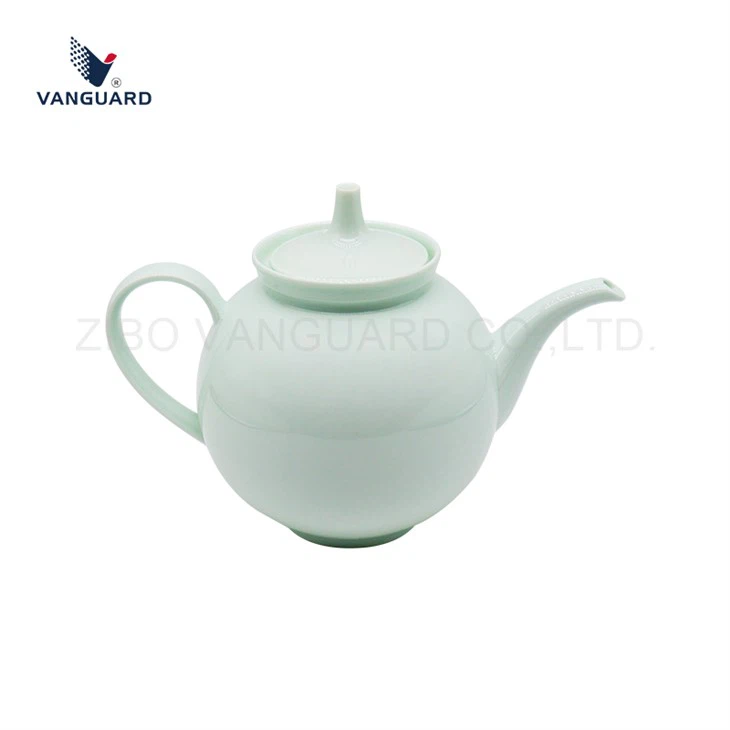 Fine Porcelain Glaze Kettle in Green