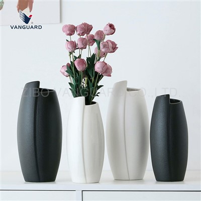 Vaso preto e branco